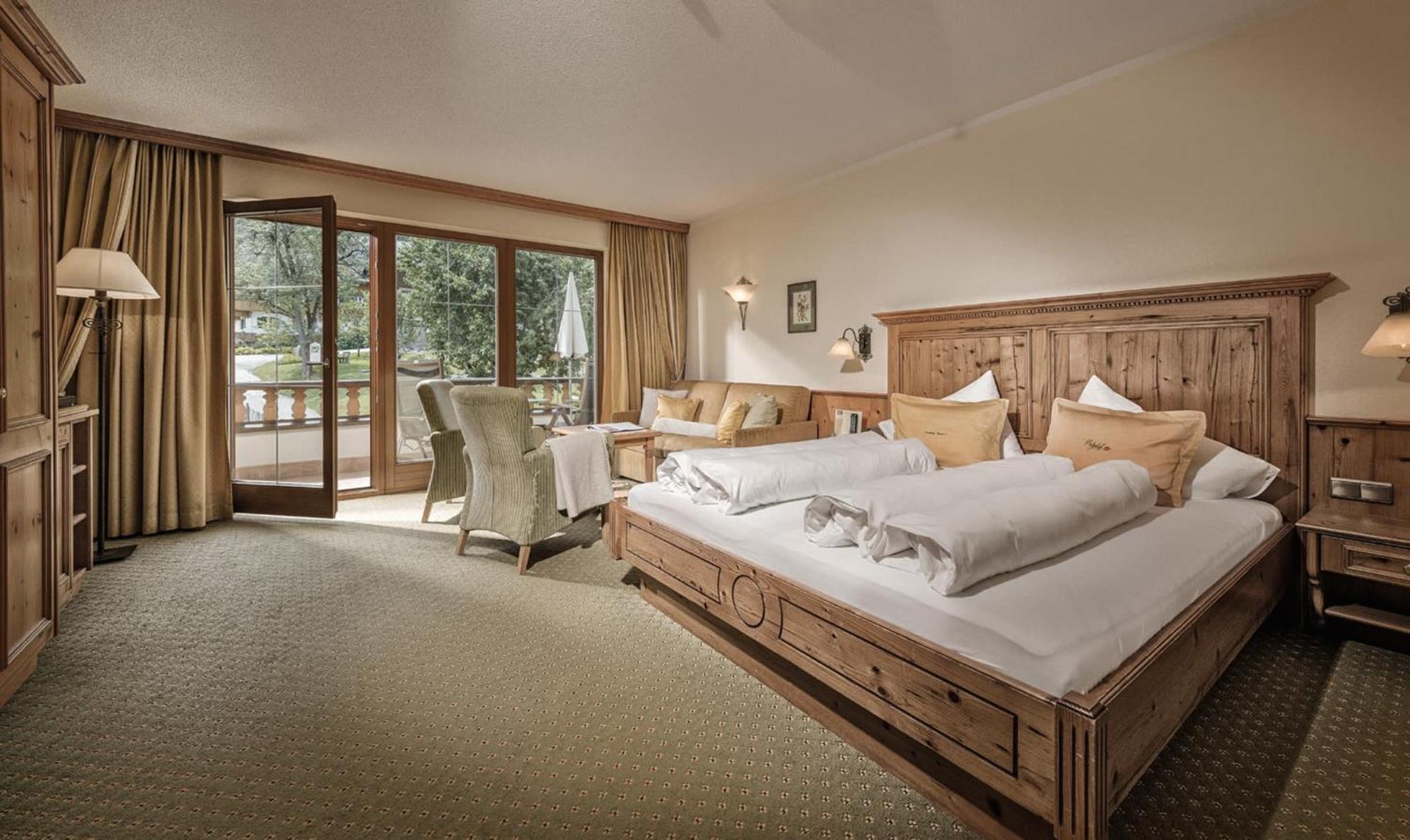 Aster Boutique & 4* Fuegenberg