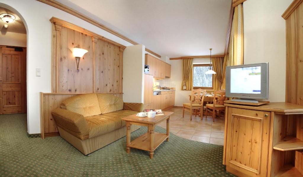Aster Boutique & 4*